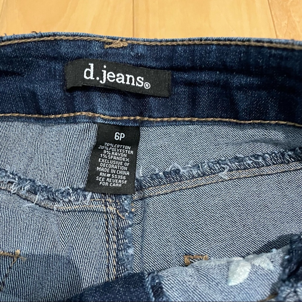 2 pair of women jeans - Picture 4 of 10